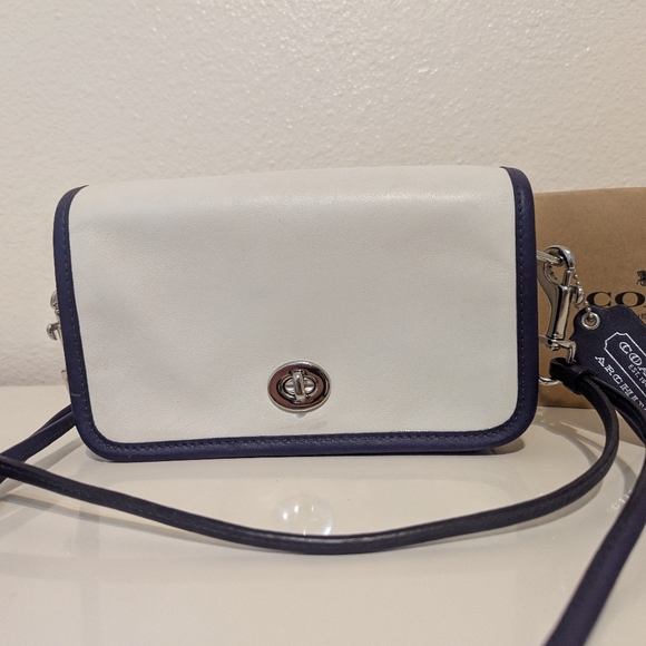 Coach Legacy Penny Color Lock Archive Crossbody - Picture 1 of 14